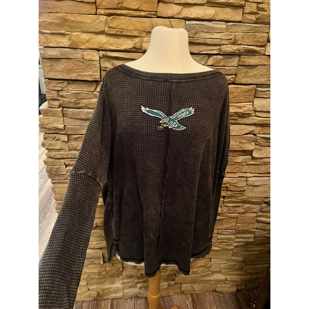 BIRDS black acid washed long sleeve  sweater-vintage eagles patch Size L/XL